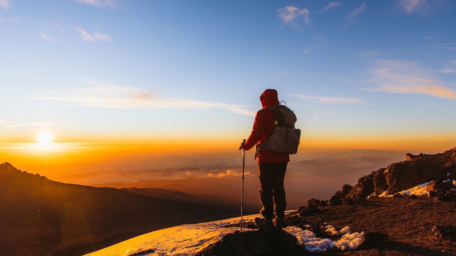 rondreis tanzania, kilimanjaro beklimming, uitzicht met zonsopkomst