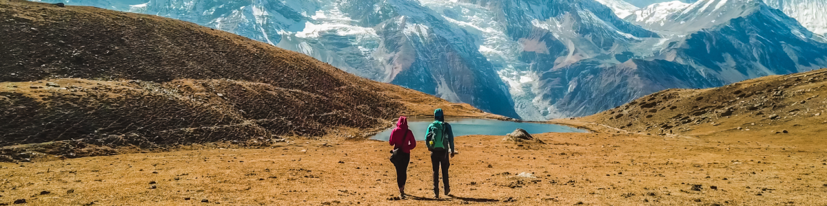Rondreis Nepal, Annapura, Trekking koppel bij het ijsmeer