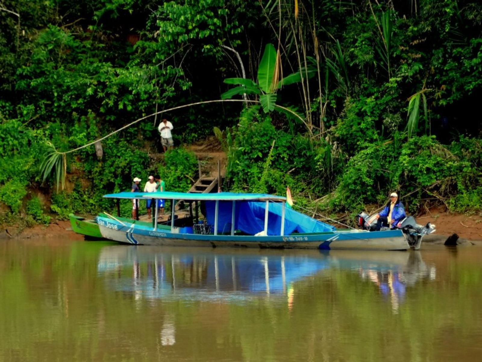 rondreis bolivia - rurrenabaque - madidi jungle ecolodge - boot op rivier