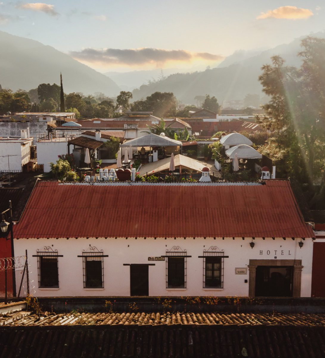 Guatemala, Antigua, El Carmen Hotel, hotel vooraanzicht