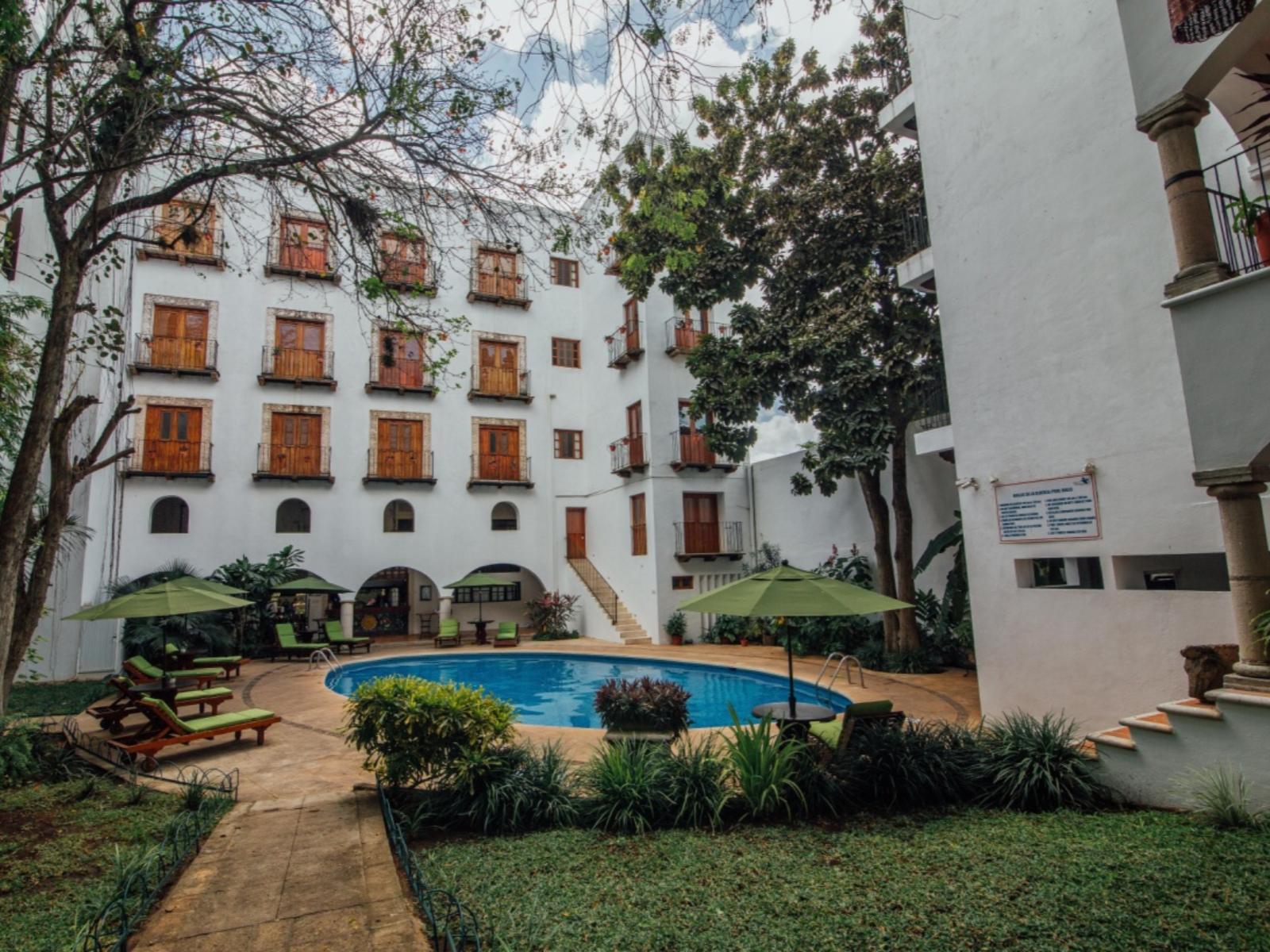 Rondreis Mexico, Valladolid, Meson des Marques, zwembad