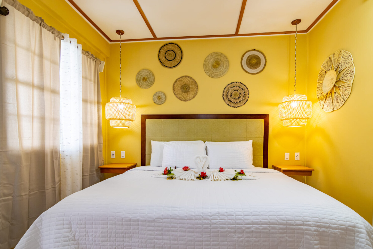 Rondreis Belize, San Ignacio, Cahal Pech, junior suite double bed