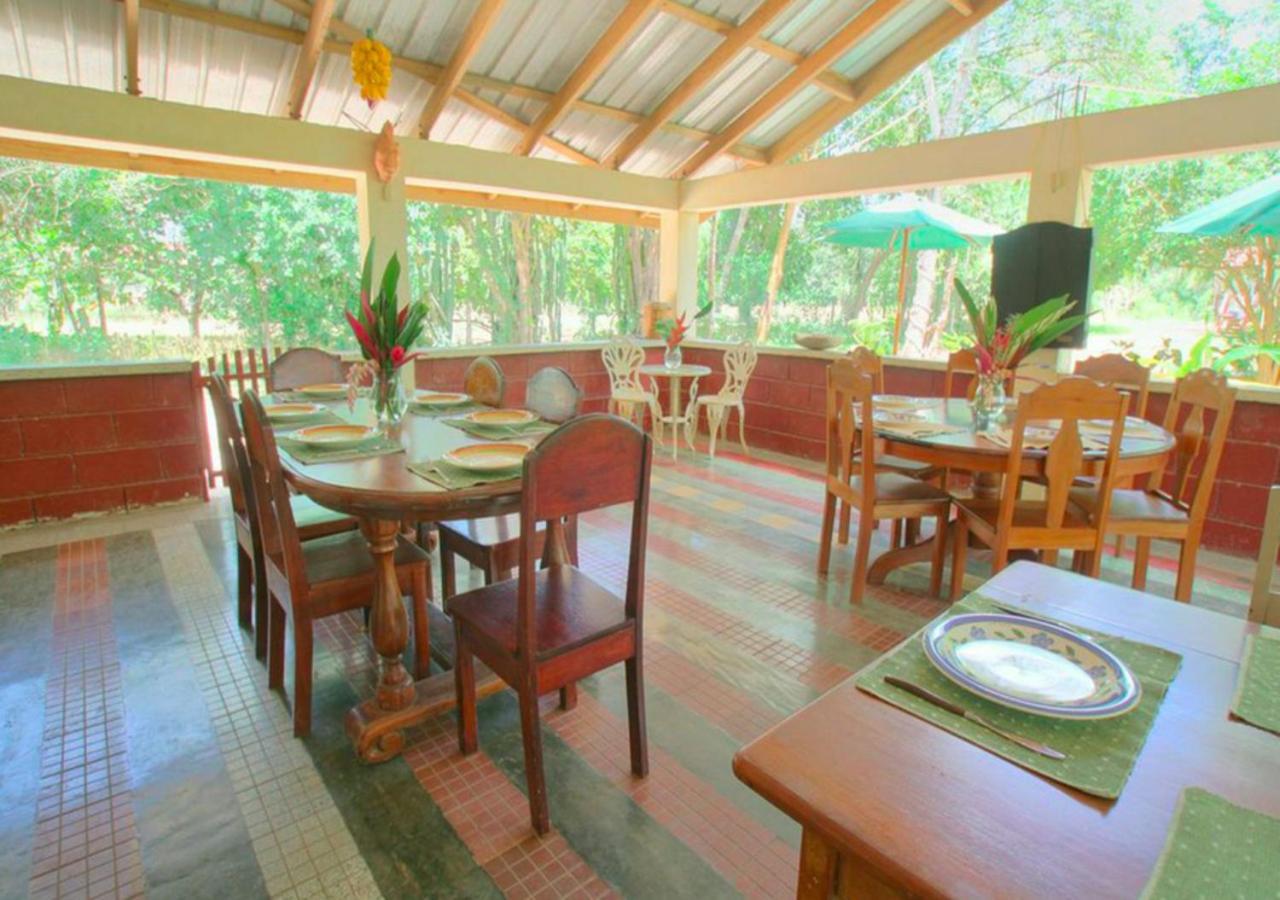 Rondreis Belize, San Ignacio, Hotel Midas, eetzaal