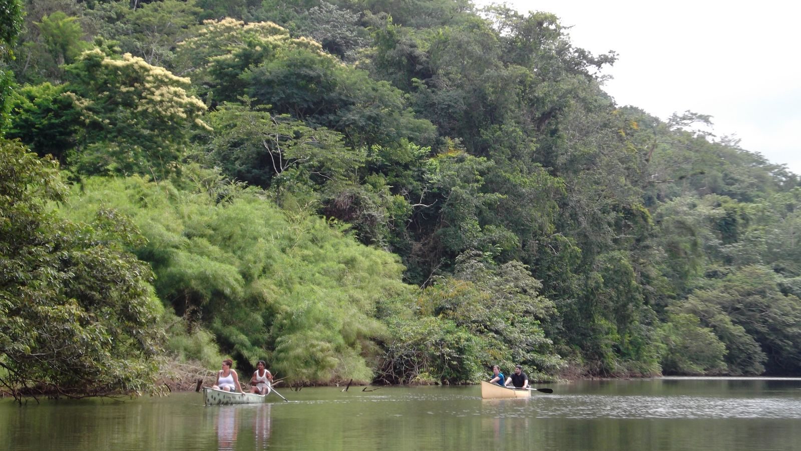 Rondreis Belize, San Ignacio, Kano op meer