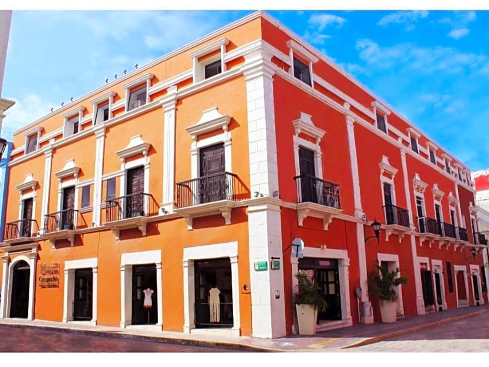Rondreis Mexico, Campeche, Mision Campeche, buitenzijde