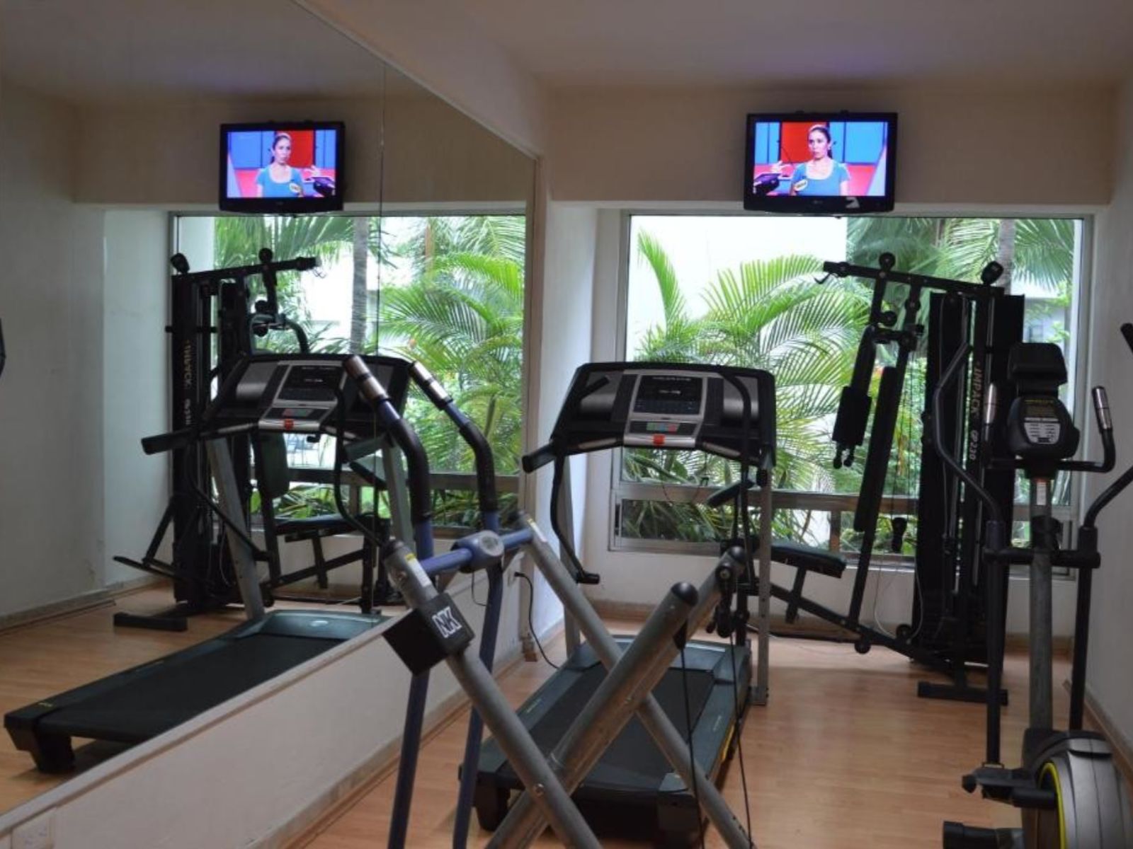 Rondreis Mexico, Cancun, Ambiance Suites, fitnessruimte