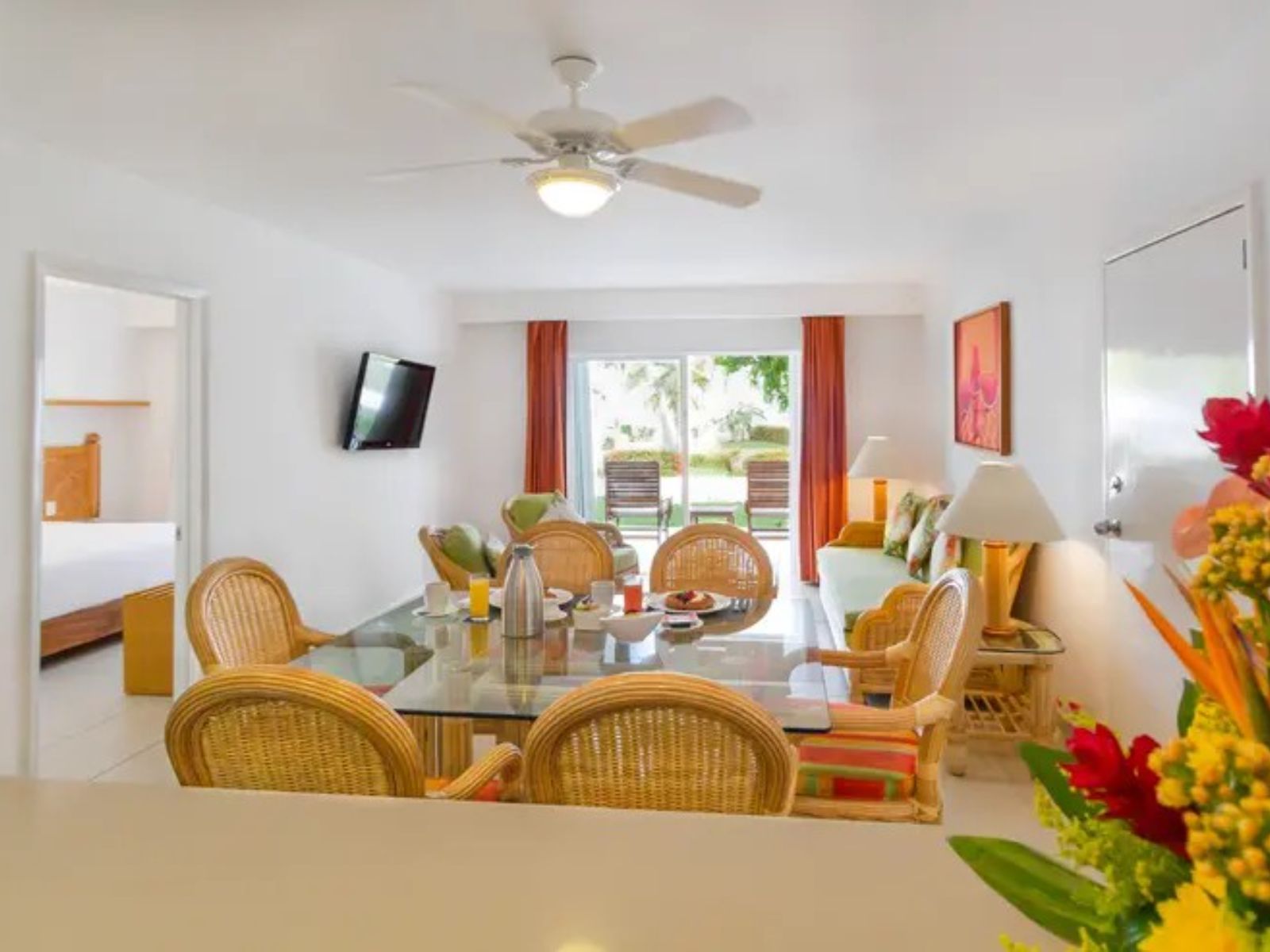 Rondreis Mexico, Cancun, Beachscape Villas Kin-Ha, suite woonkamer