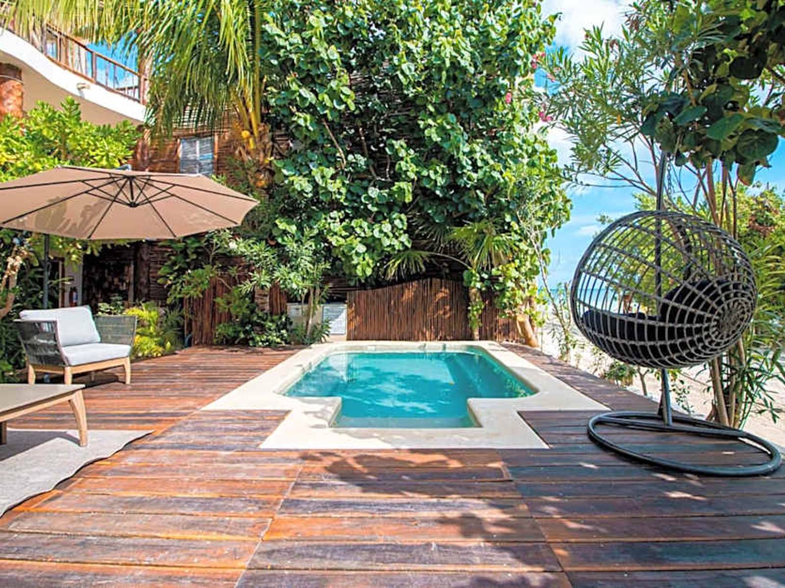 Rondreis Mexico, Isla Holbox, Spirit Holbox, kamer terras met zwembad