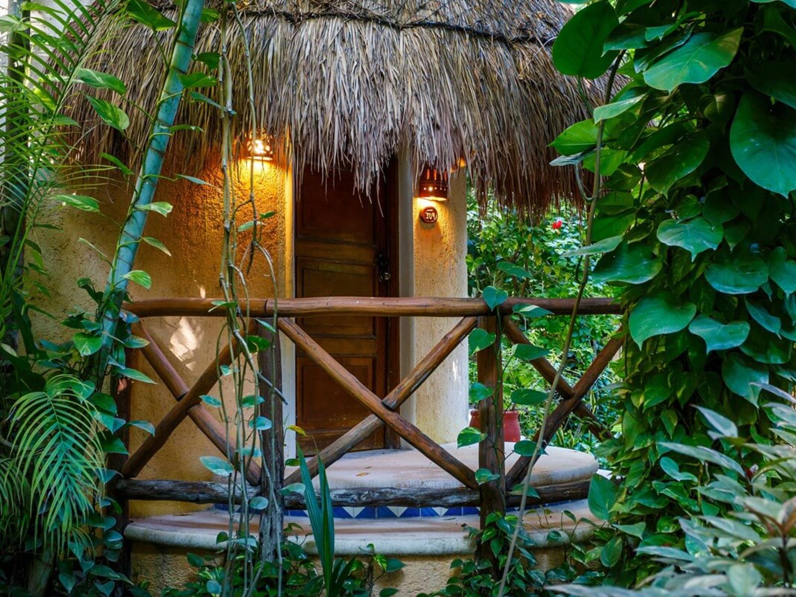 Rondreis Mexico, Isla Holbox, Villas Paraiso del Mar, buitenzijde villa
