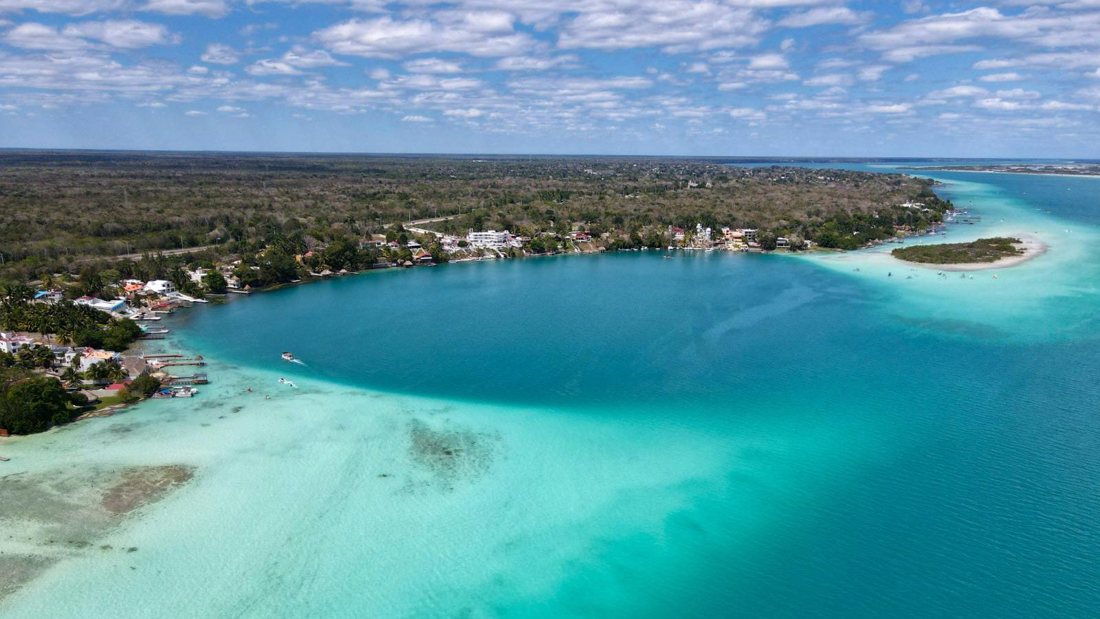 Rondreis Mexico, Laguna Bacalar, bovenaanzicht