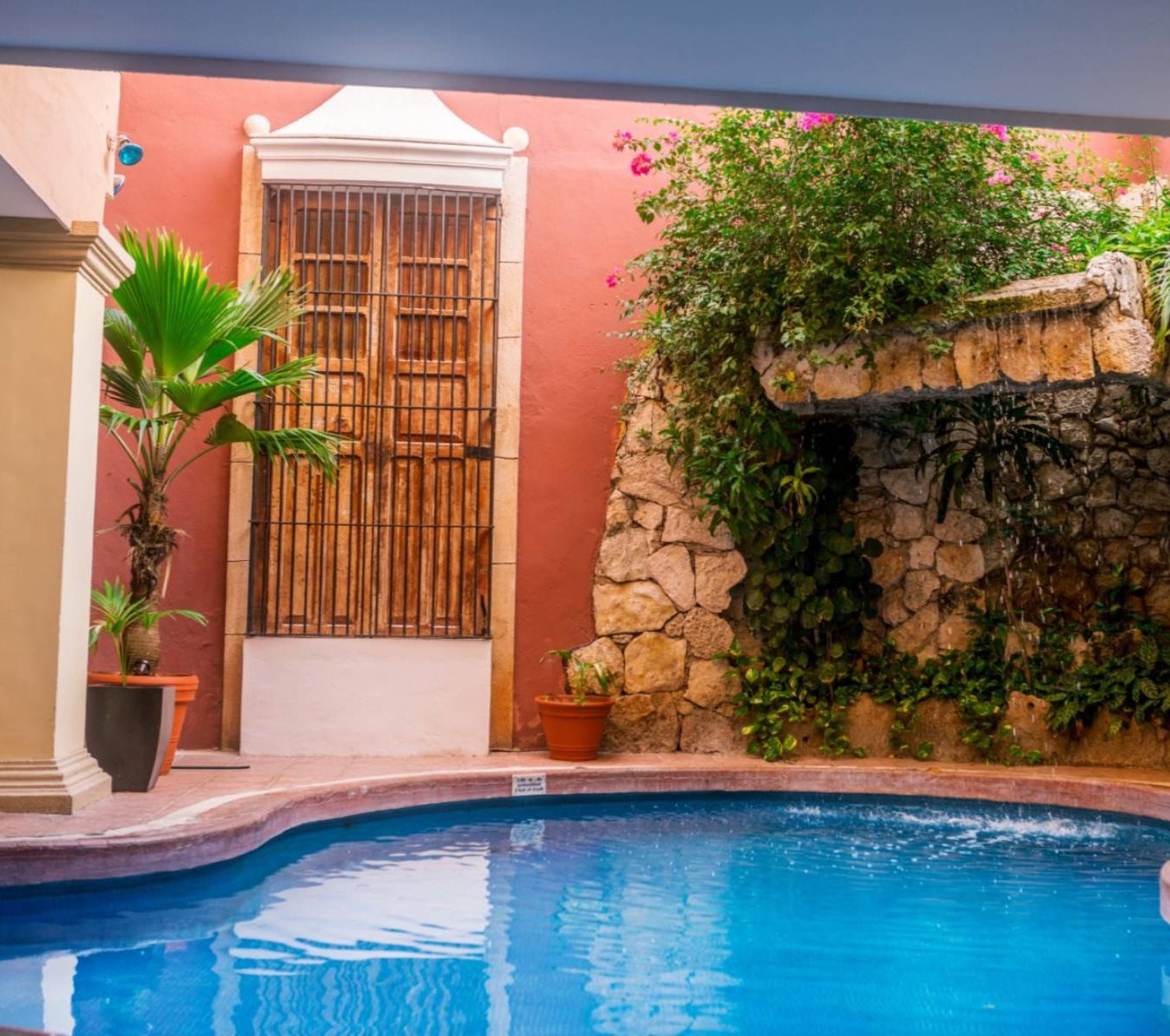 Rondreis Mexico, Mérida, Colonial de Mérida, zwembad