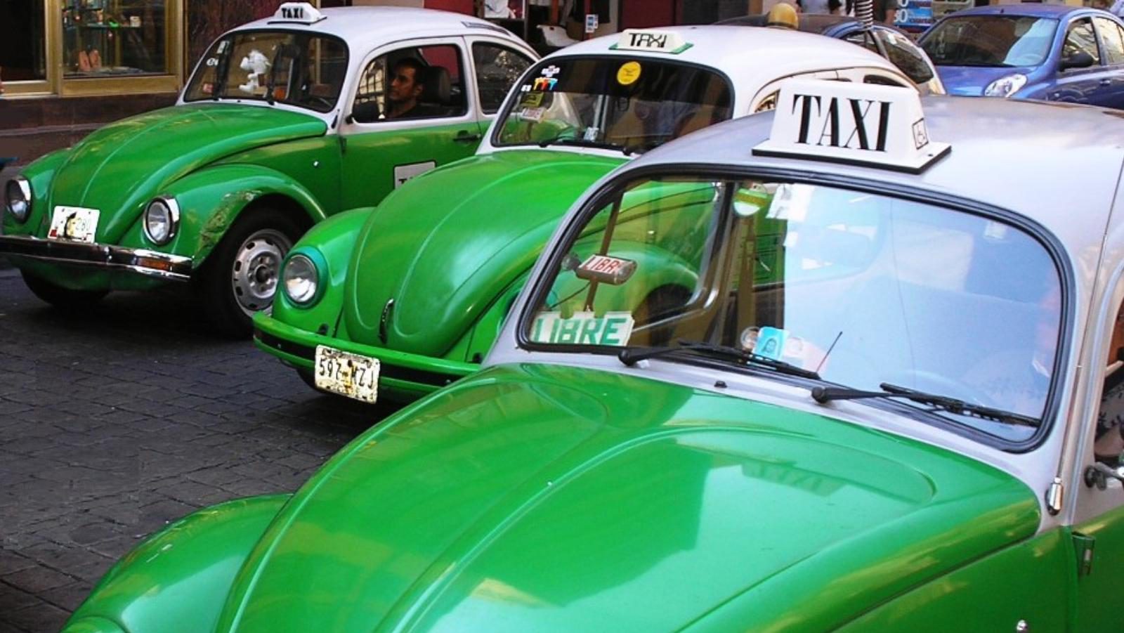 Rondreis Mexico, Mexico-Stad, groene taxi's