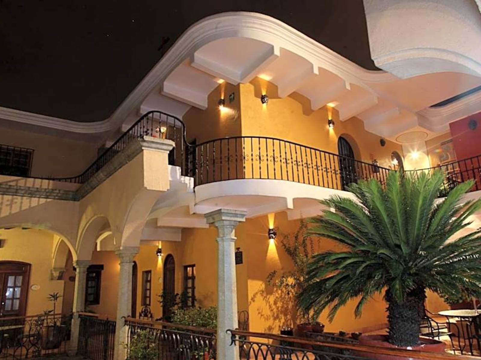 Rondreis Mexico, Oaxaca, CasAntica, buitenzijde