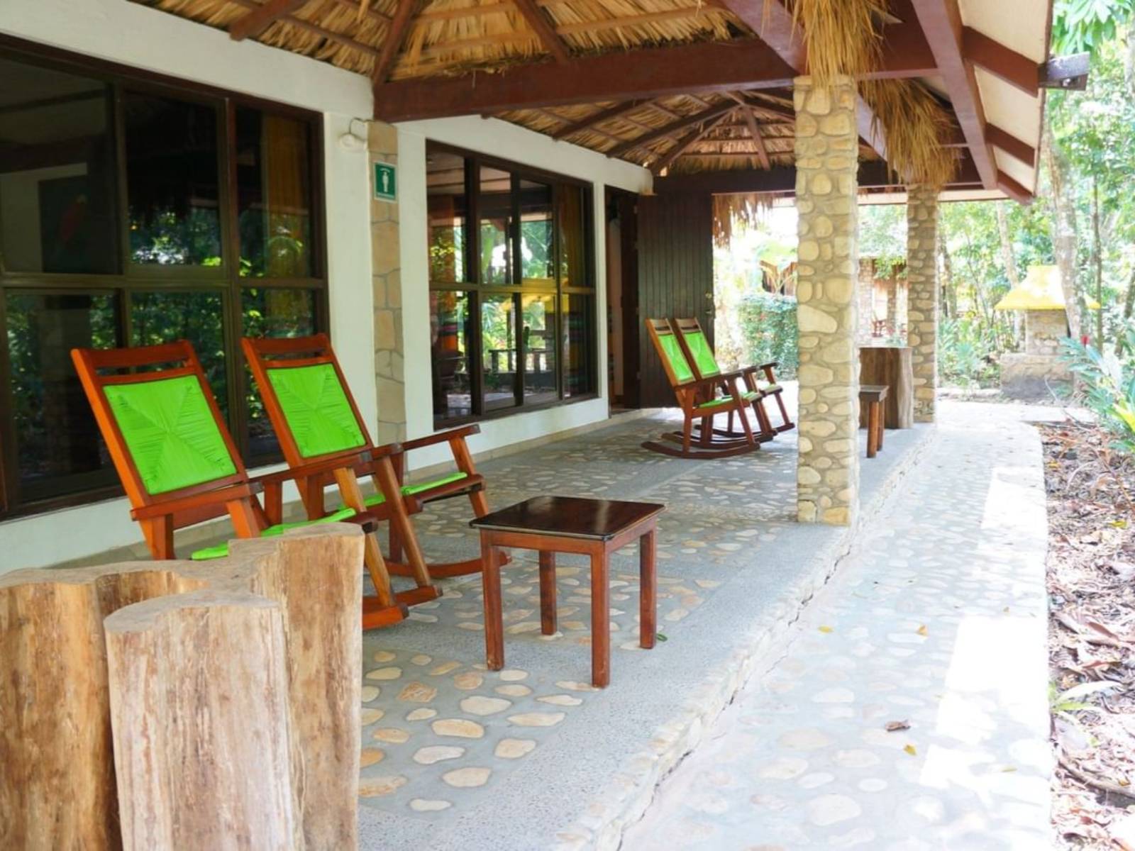 Rondreis Mexico, Palenque, Chan Kah, master suite terras