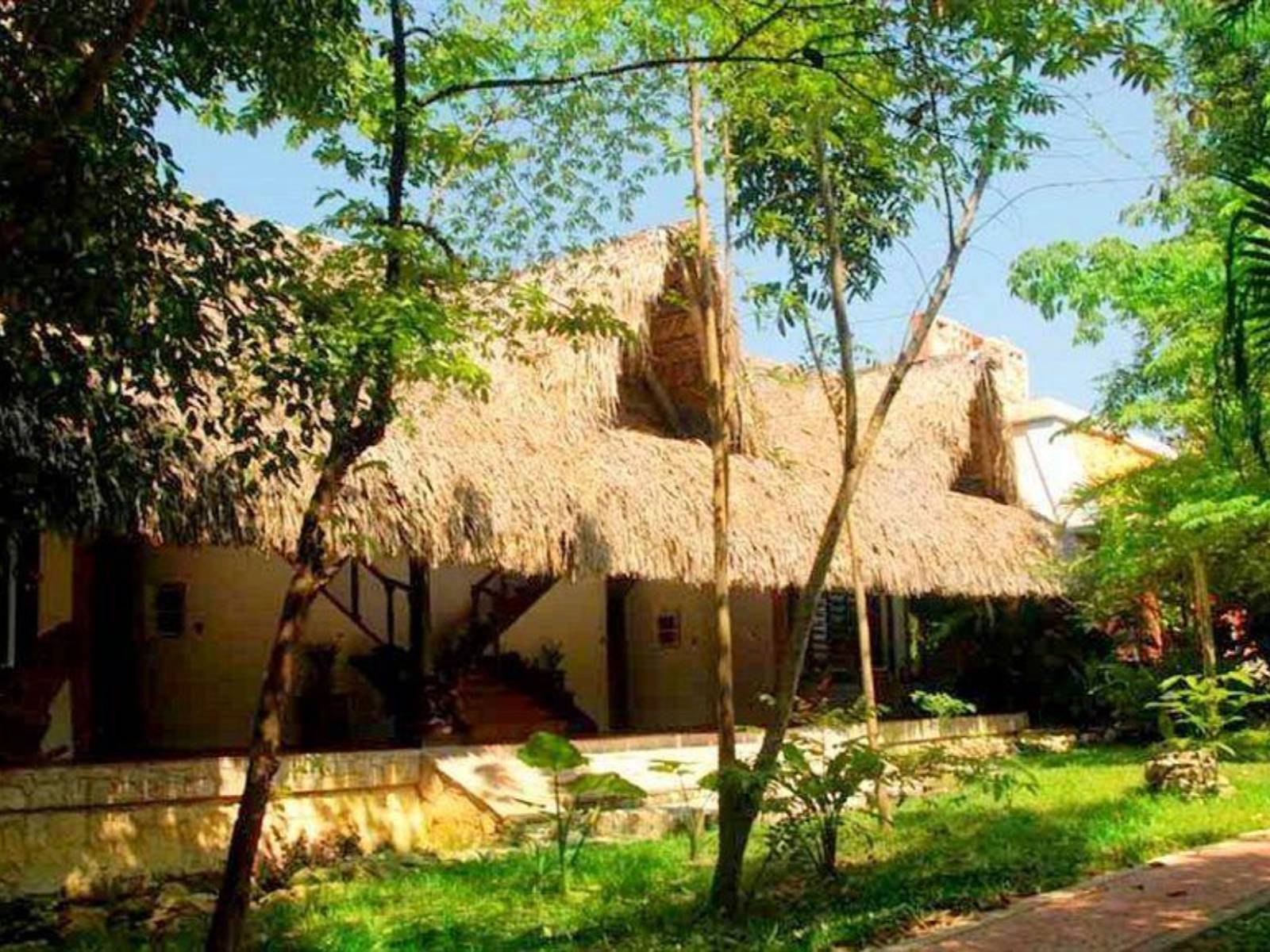 Rondreis Mexico, Palenque, Quinta Chanabnal, buitenzijde