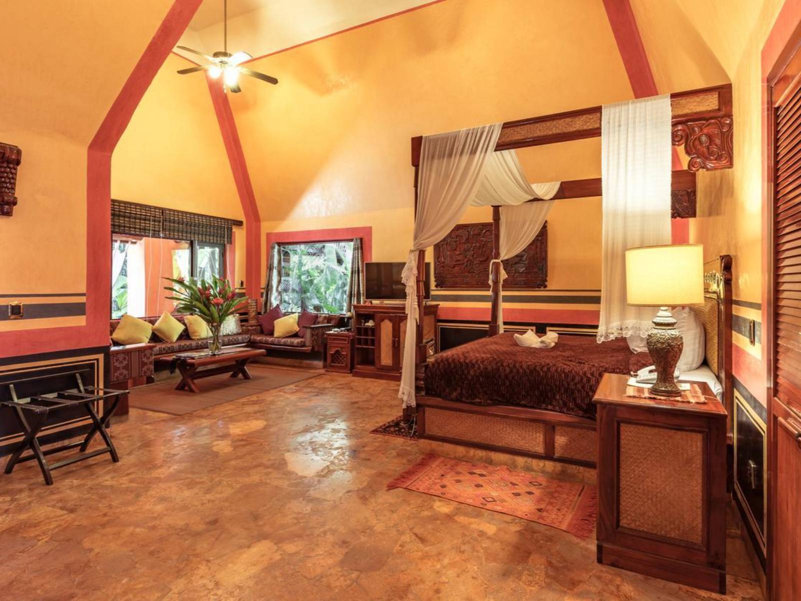 Rondreis Mexico, Palenque, Quinta Chanabnal, kamer met zithoek