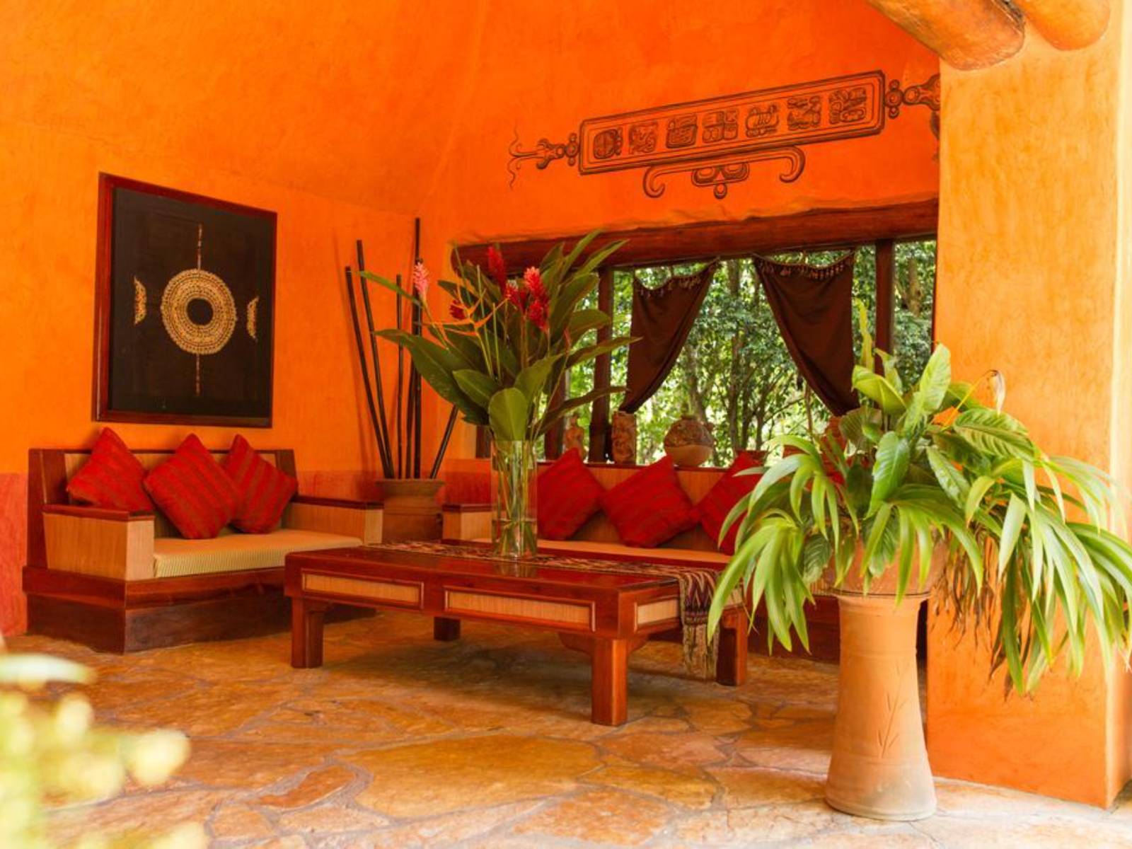 Rondreis Mexico, Palenque, Quinta Chanabnal, kamer zithoek geel