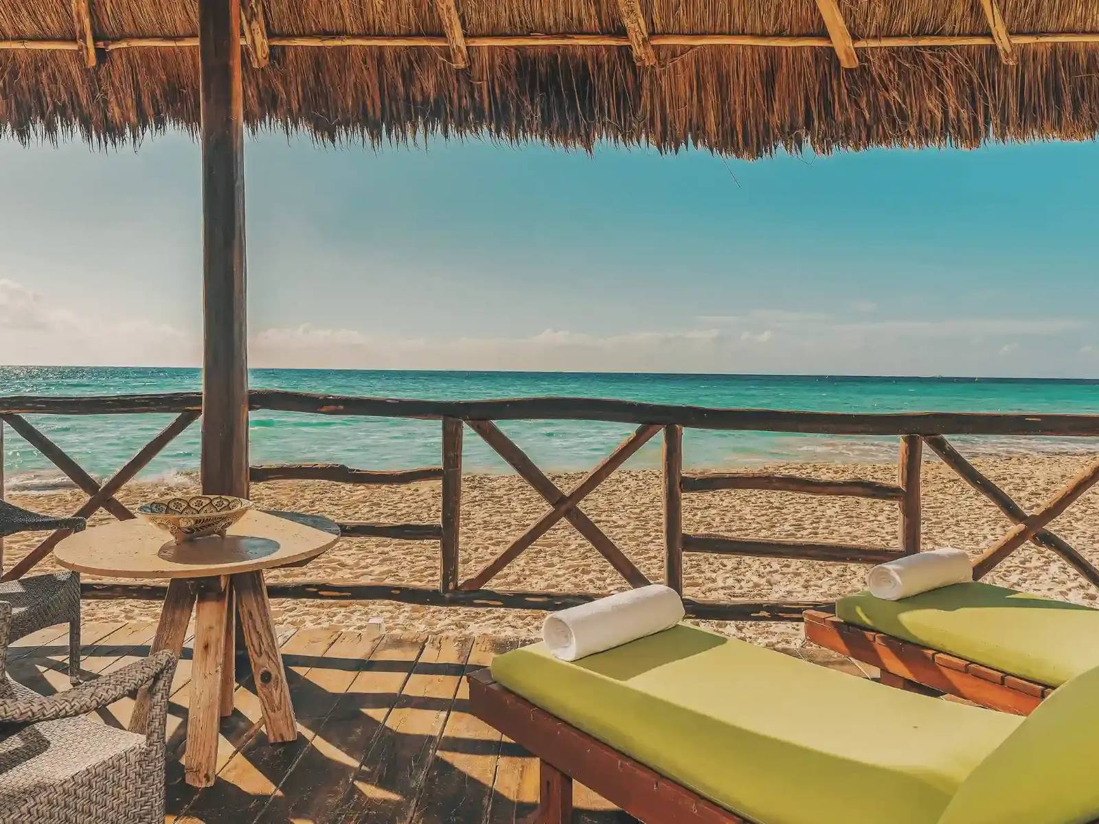Rondreis Mexico, Playa del Carmen, Mahekal, ocean view terras zee