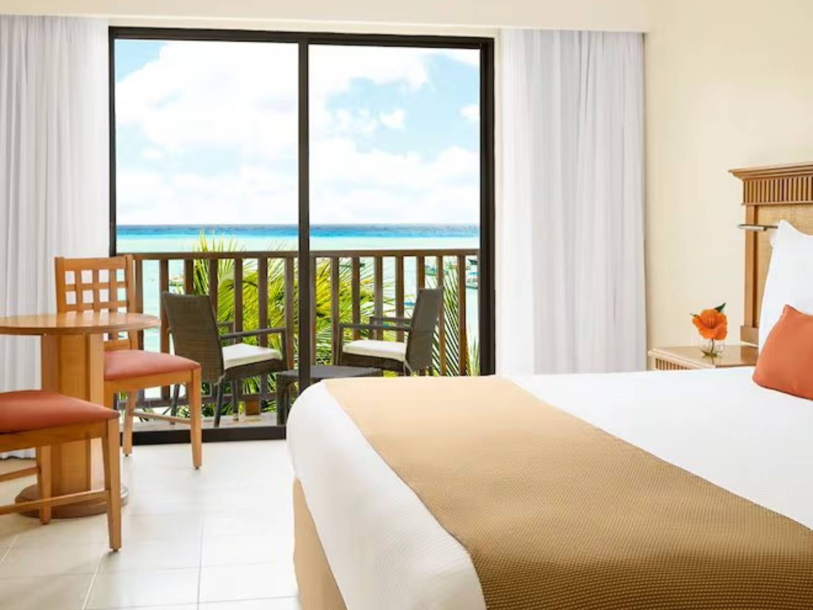 Rondreis Mexico, Playa del Carmen, Reef Coco Beach, kamer premium partial ocean view