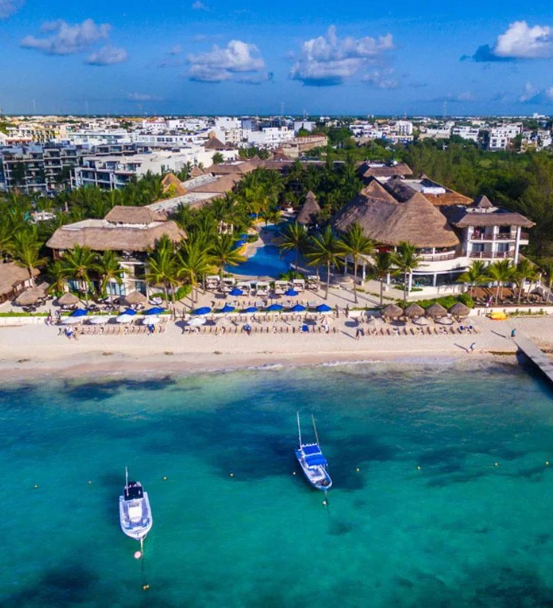 Rondreis Mexico, Playa del Carmen, Reef Coco Beach, strand vanuit de lucht