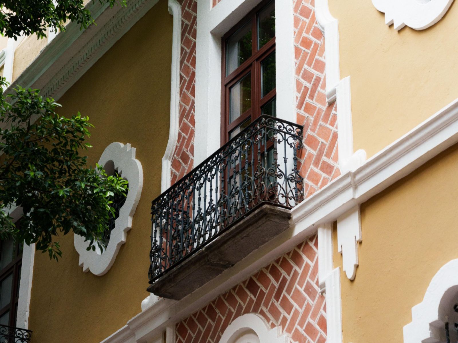 Rondreis Mexico, Puebla, Colonial Puebla, buitenzijde gevel