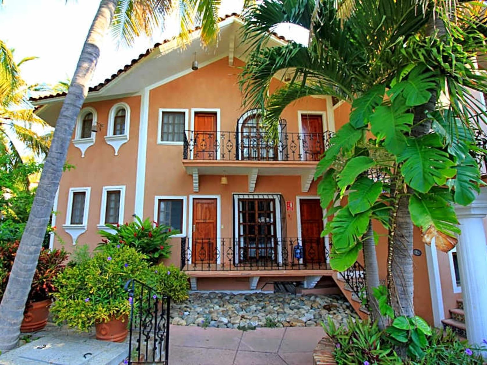 Rondreis Mexico, Puerto Escondido, Santa Fe, buitenzijde
