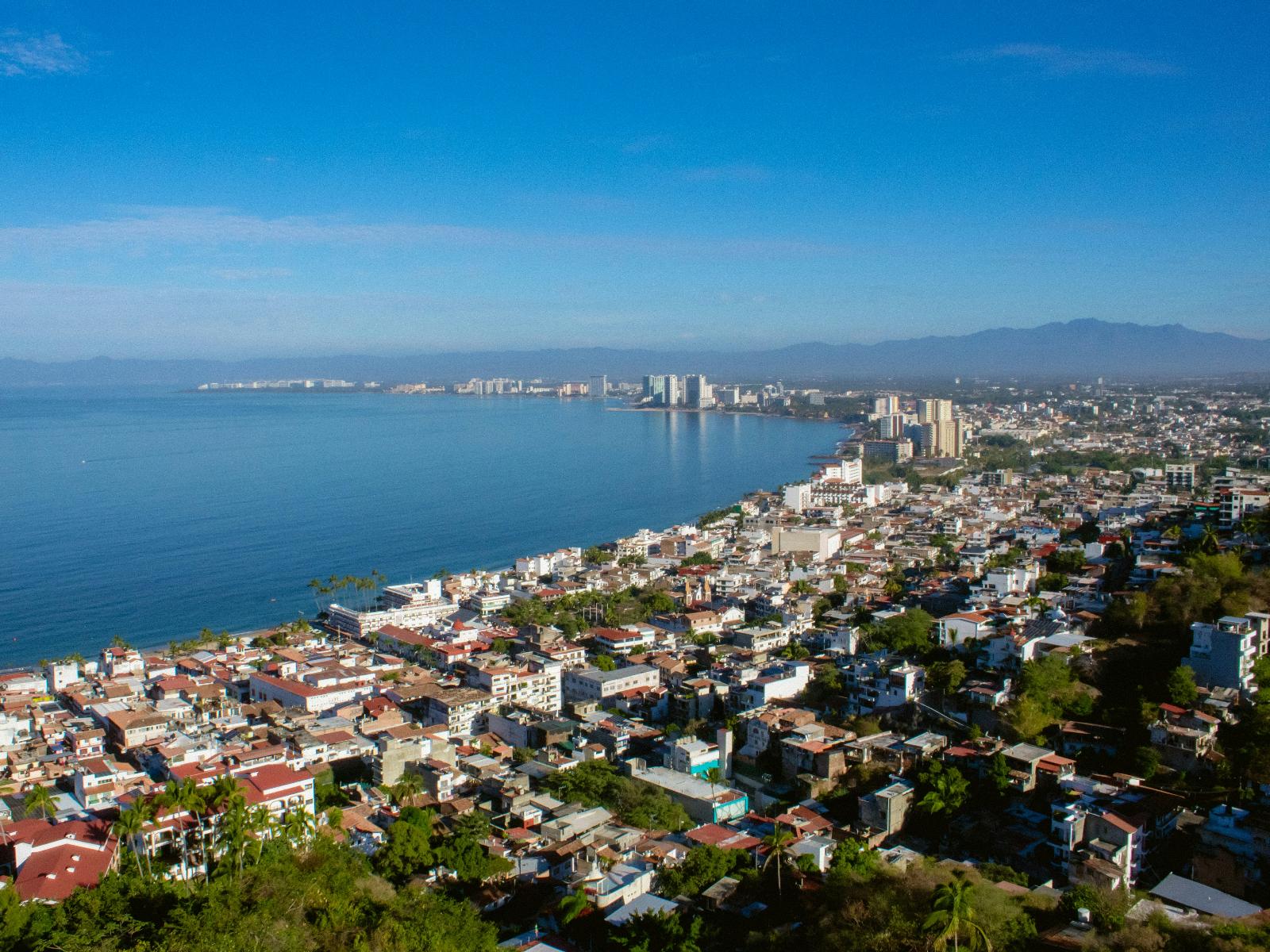 Rondreis Mexico, Puerto Vallarta, bovenaanzicht stad