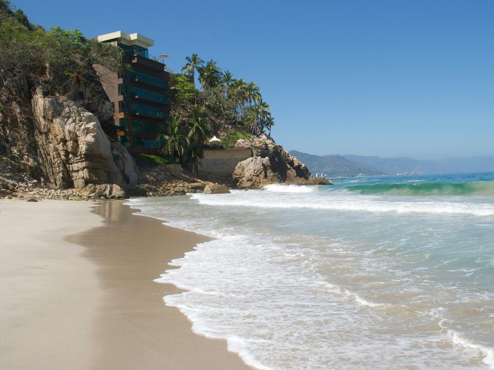 Rondreis Mexico, Puerto Vallarta, zee en rotsen