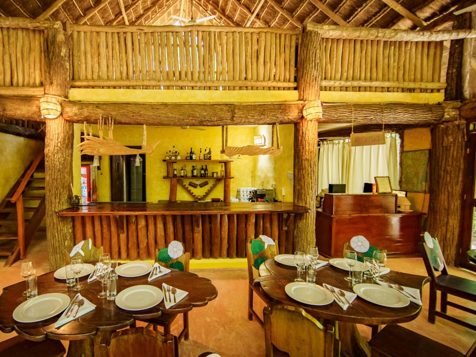 Rondreis Mexico, Xpujil, Puerto Calakmul, bar restaurant