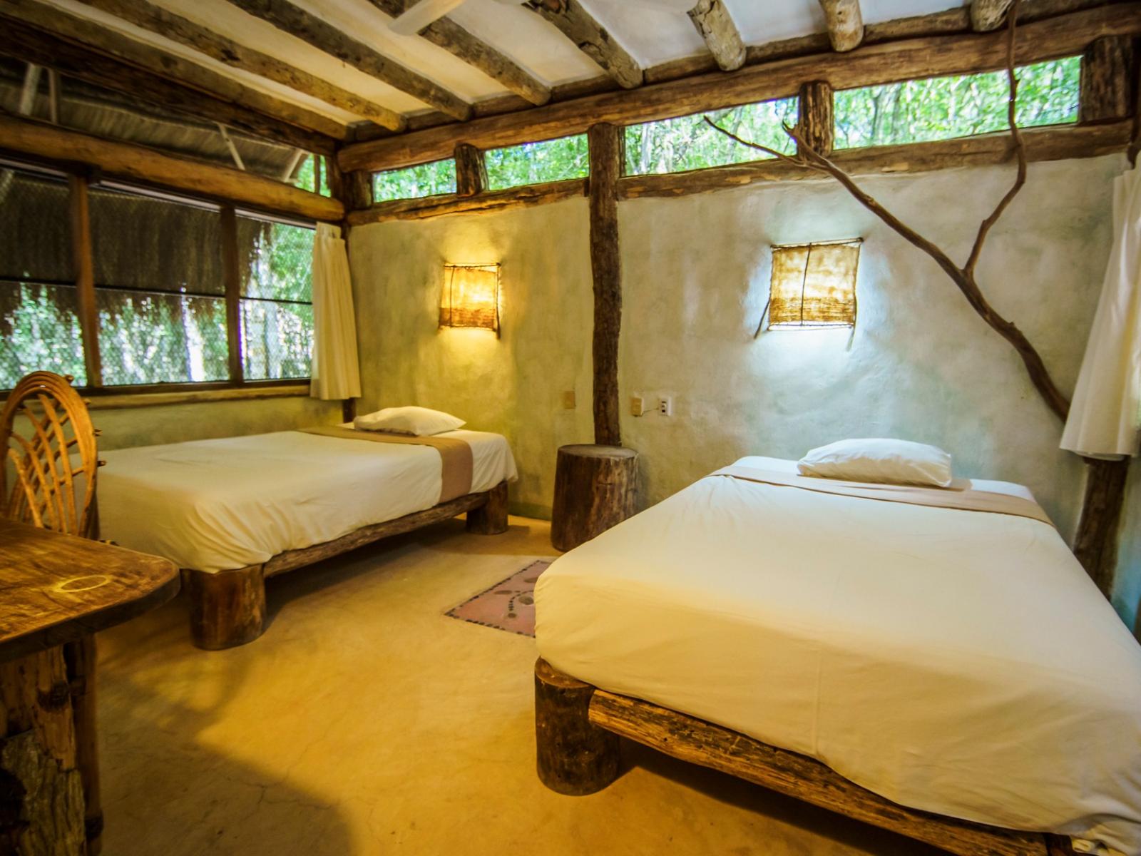 Rondreis Mexico, Xpujil, Puerto Calakmul, kamer in houten cabana