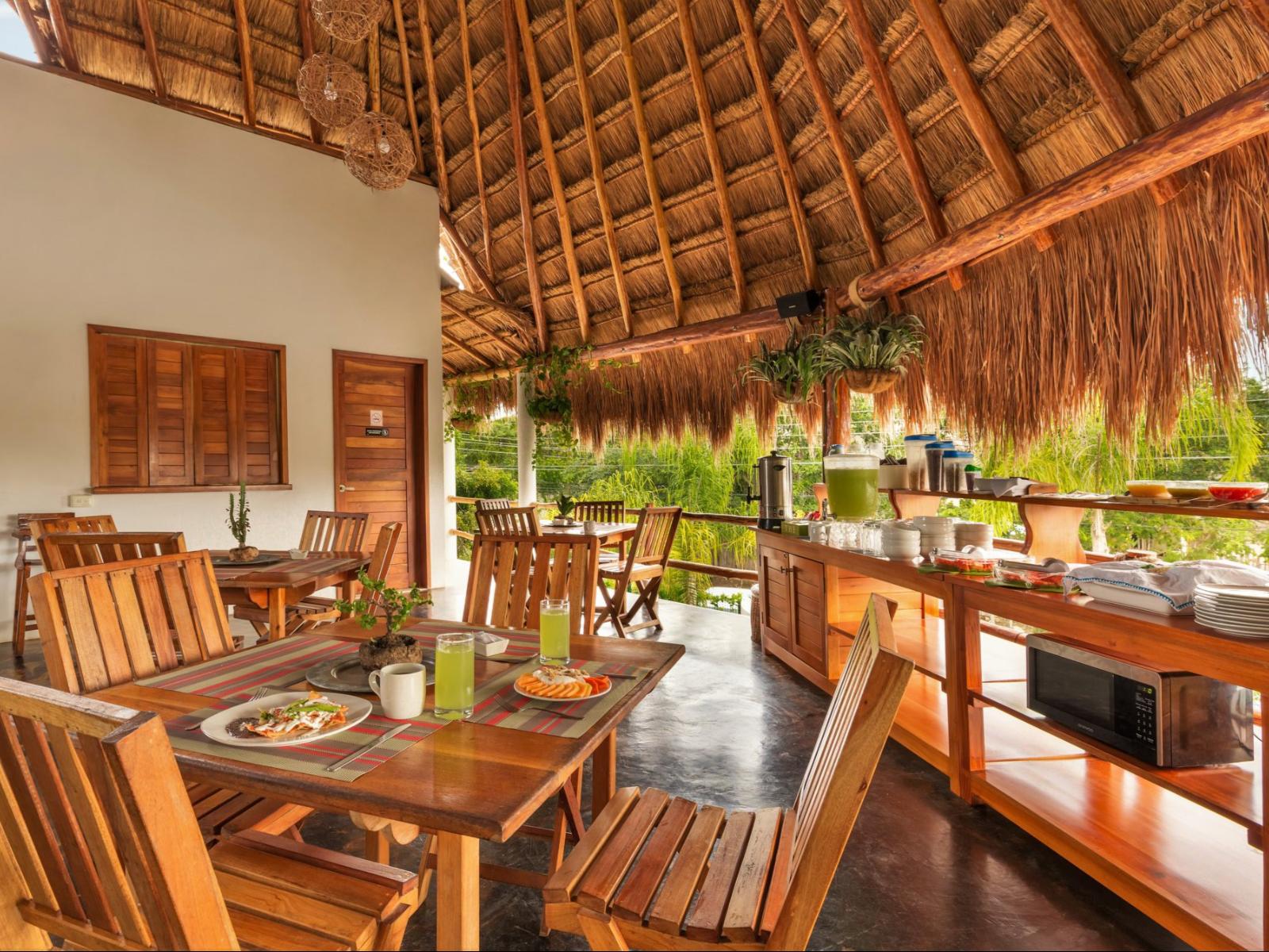 rondreis mexico - bacalar - aires bacalar hotel - restaurant