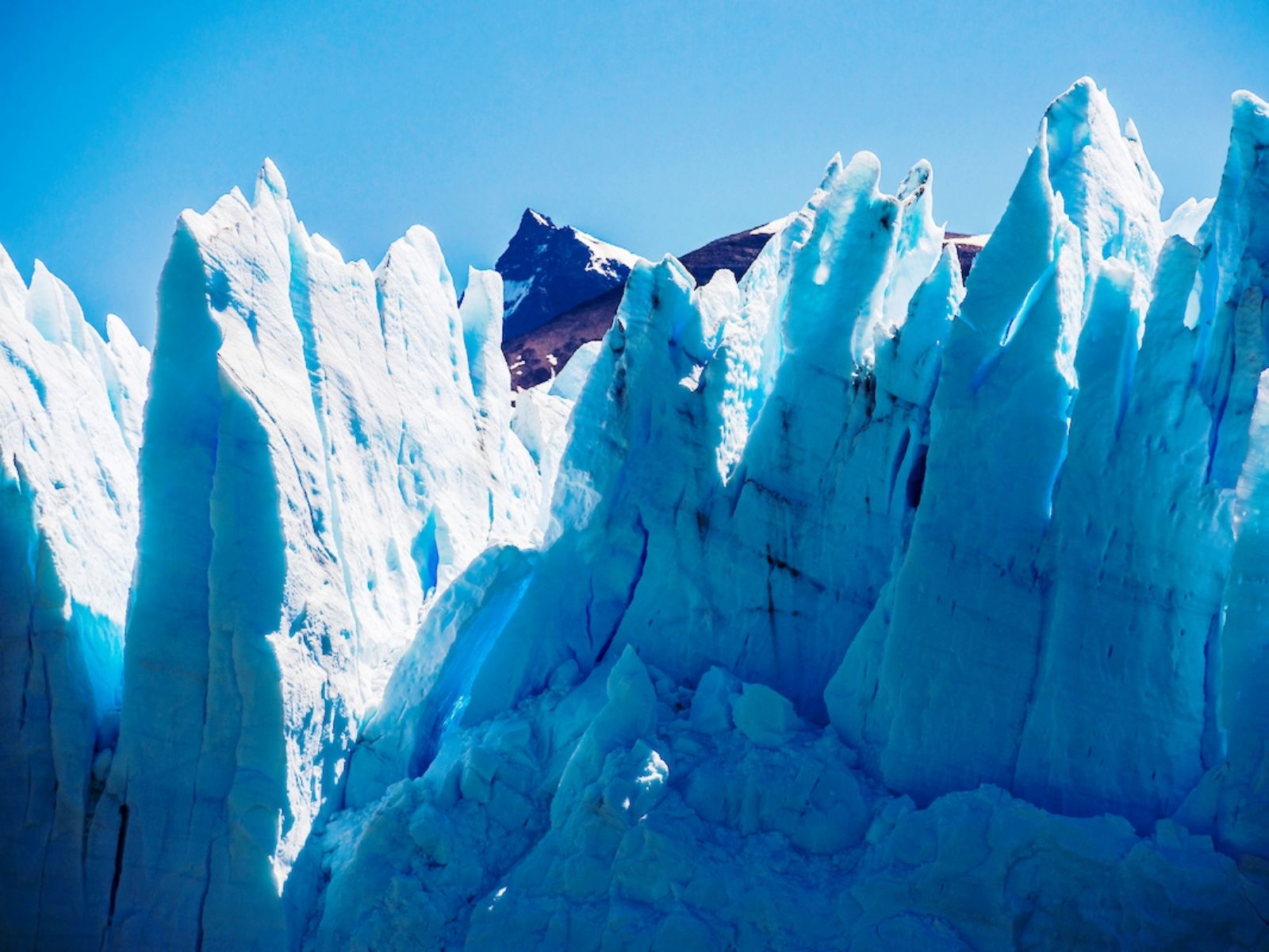 Rondreis Argentinië, El Calafate, Perito Moreno met een korte hike over het ijs, ijstoppen