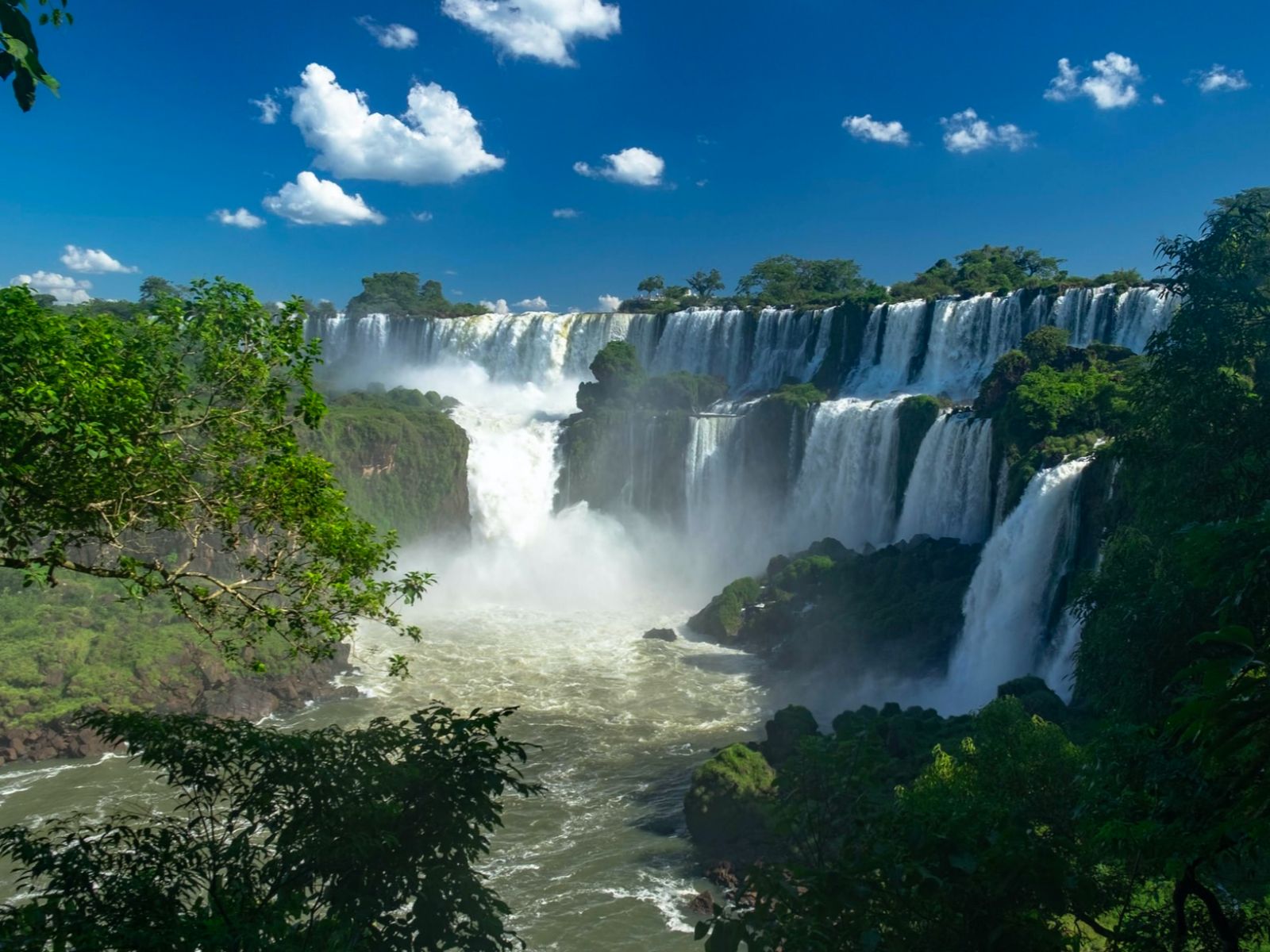Rondreis Argentinië, Iguazu, excursie Argentijnse zijde van de watervallen, Puerto Iguazu watervallen