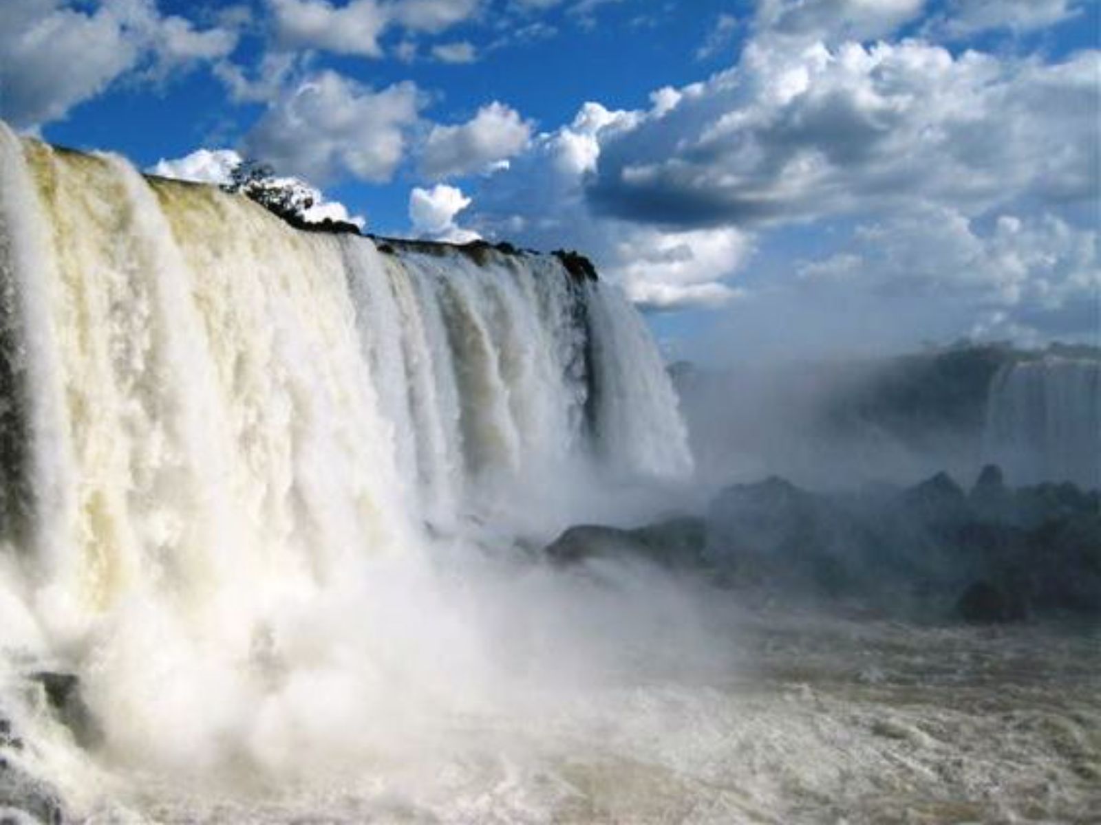 Rondreis Argentinië, Iguazu, excursie Braziliaanse zijde van de watervallen, waterval