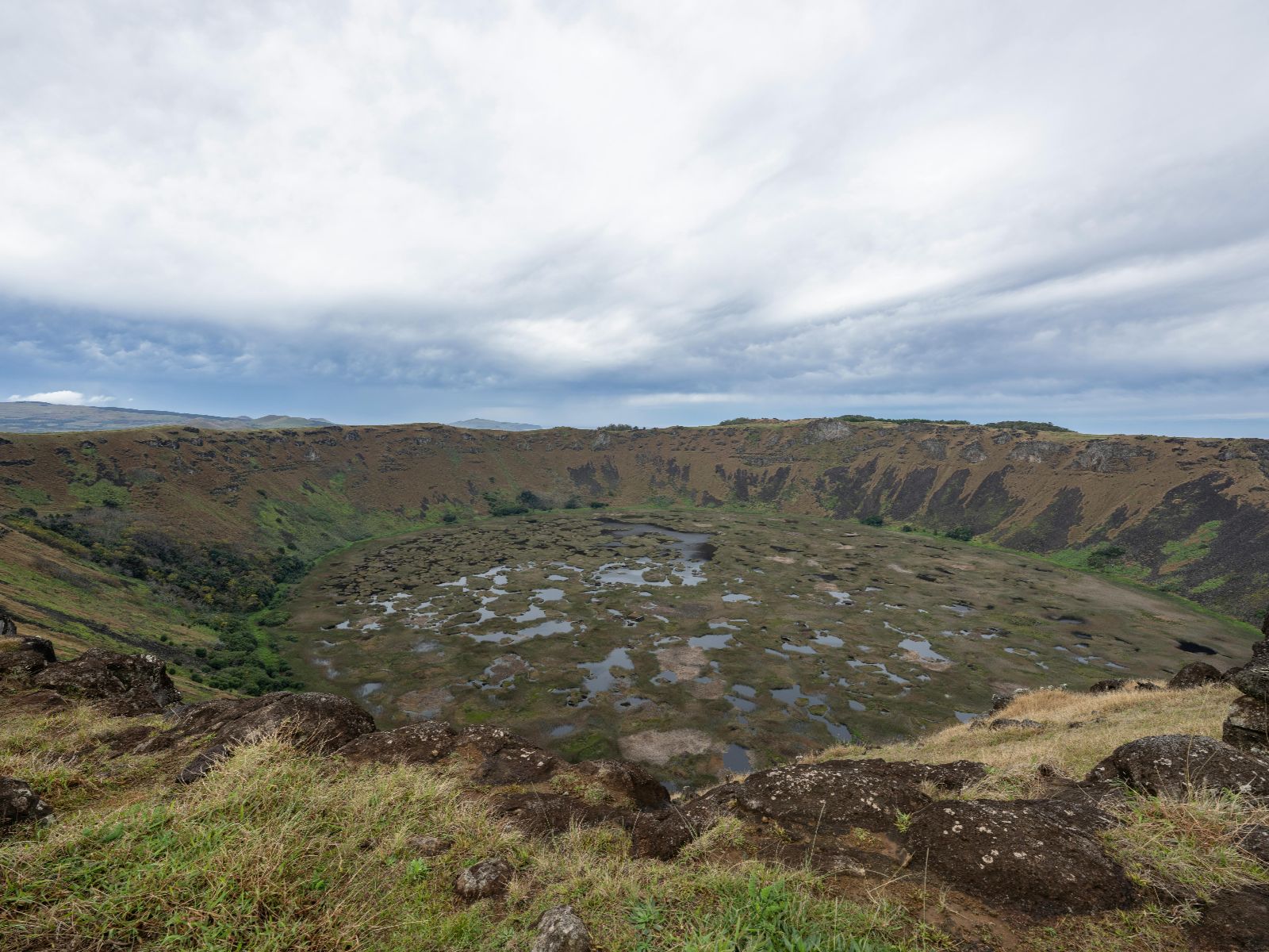 Rondreis Chili, Paaseiland, excursie ontdekkingstocht van Paaseiland, Rano Kau krater