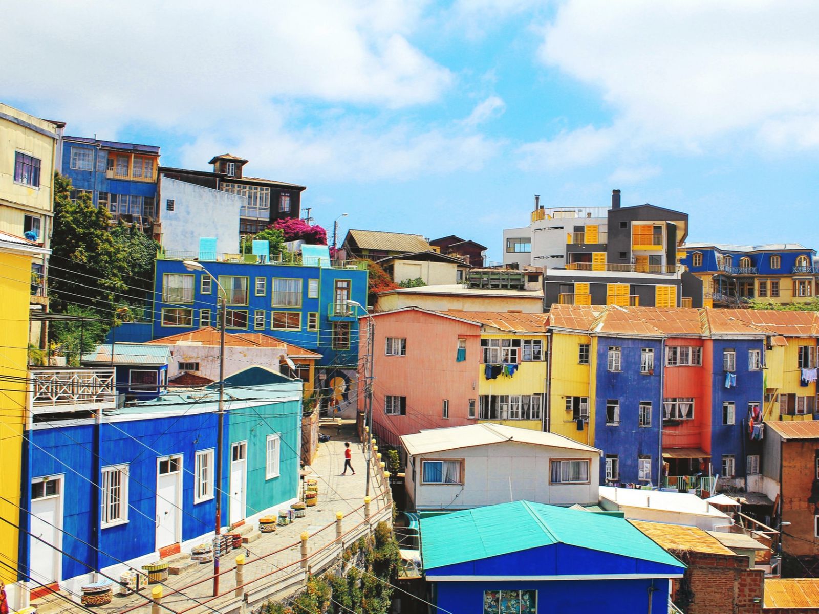 Rondreis Chili, Santiago de Chile, excursie dagtour naar kleurrijke havenstad Valparaíso, kleurrijke huizen