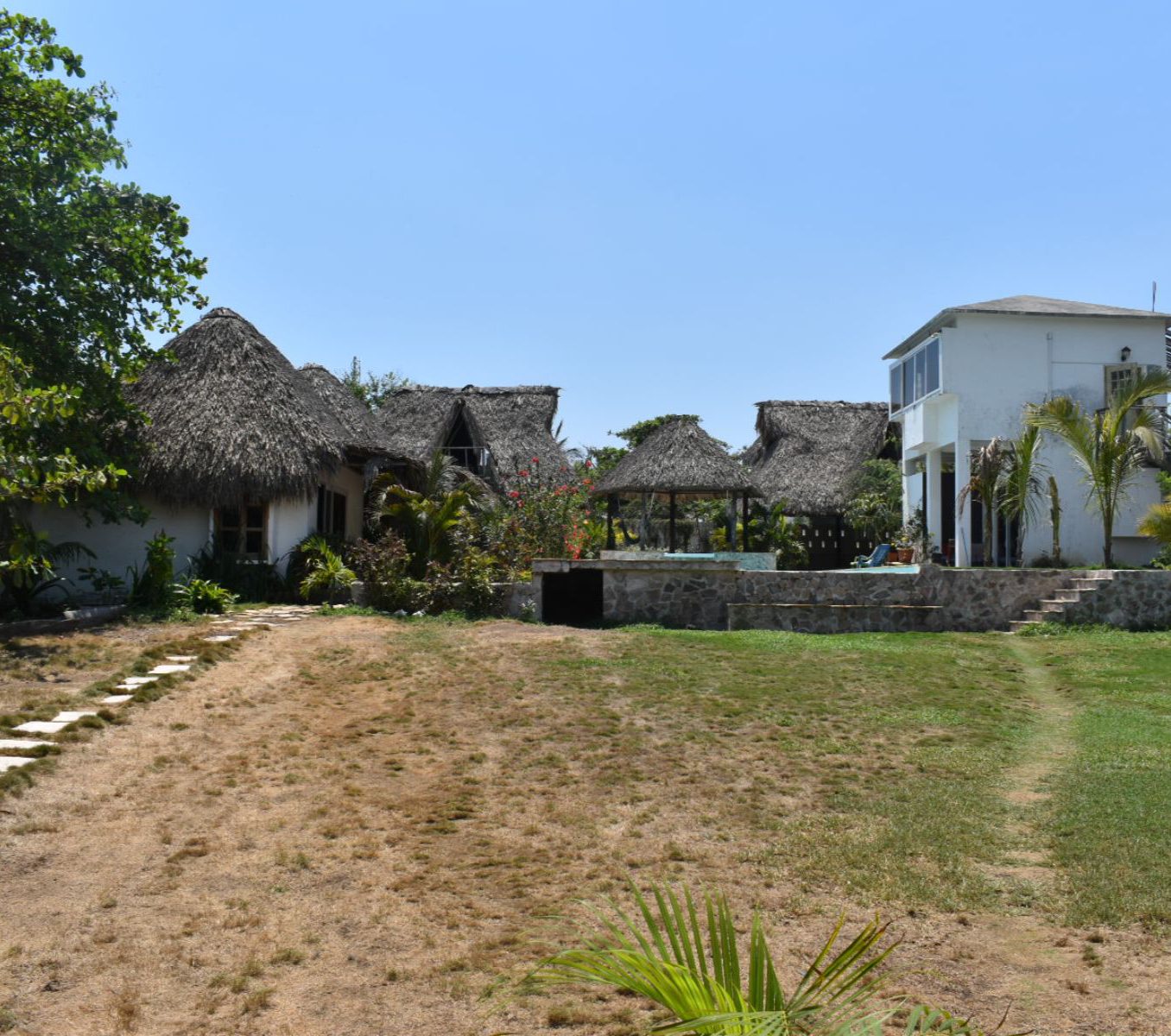 Rondreis Guatemala, El Paredon, Pacifico, hotel aanzicht