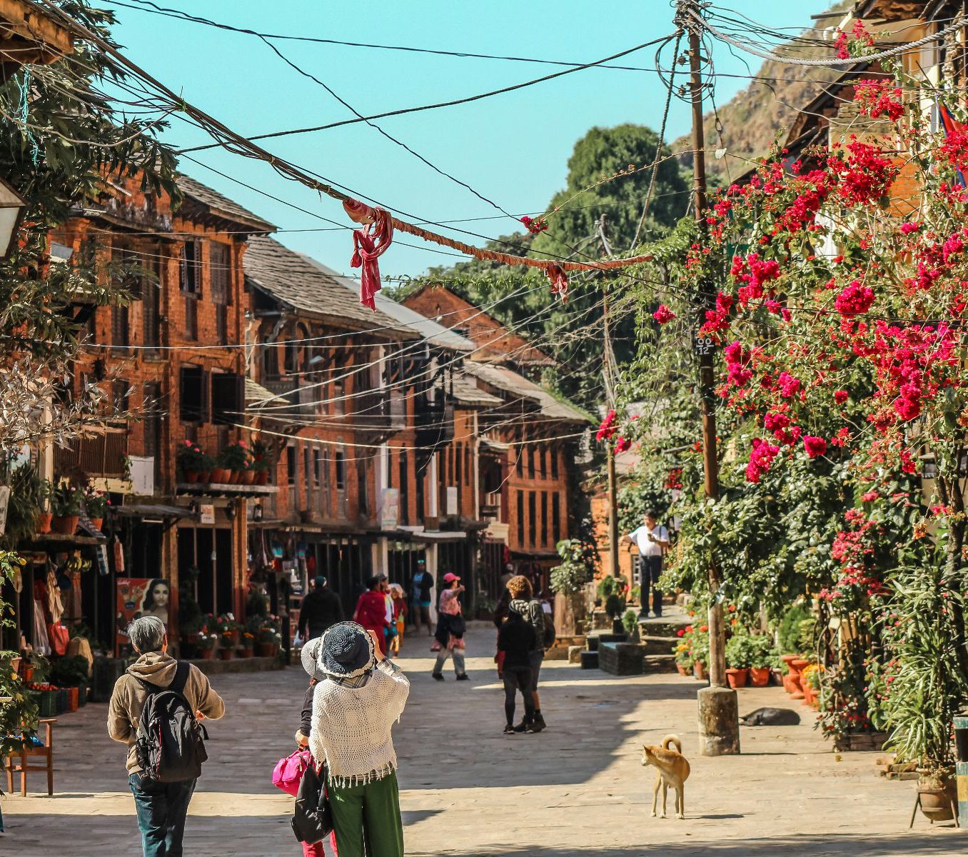 Rondreis Nepal, Bandipur, winkelstraat van bandipur