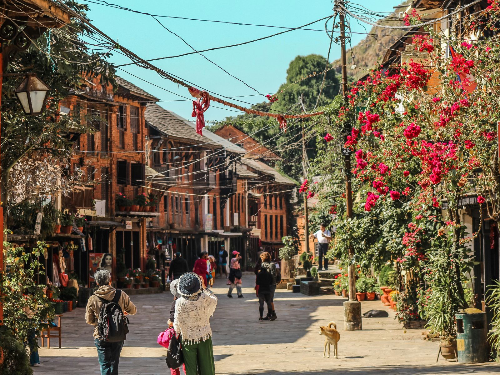 Rondreis Nepal, Bandipur, winkelstraat van bandipur