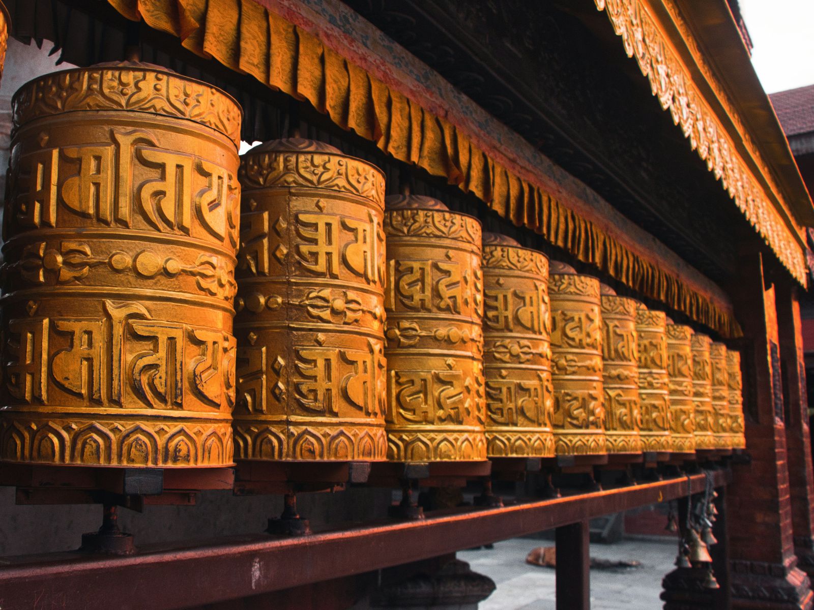 Rondreis Nepal, Kathmandu, Monkey Temple in Kathmandu gebedsmolen