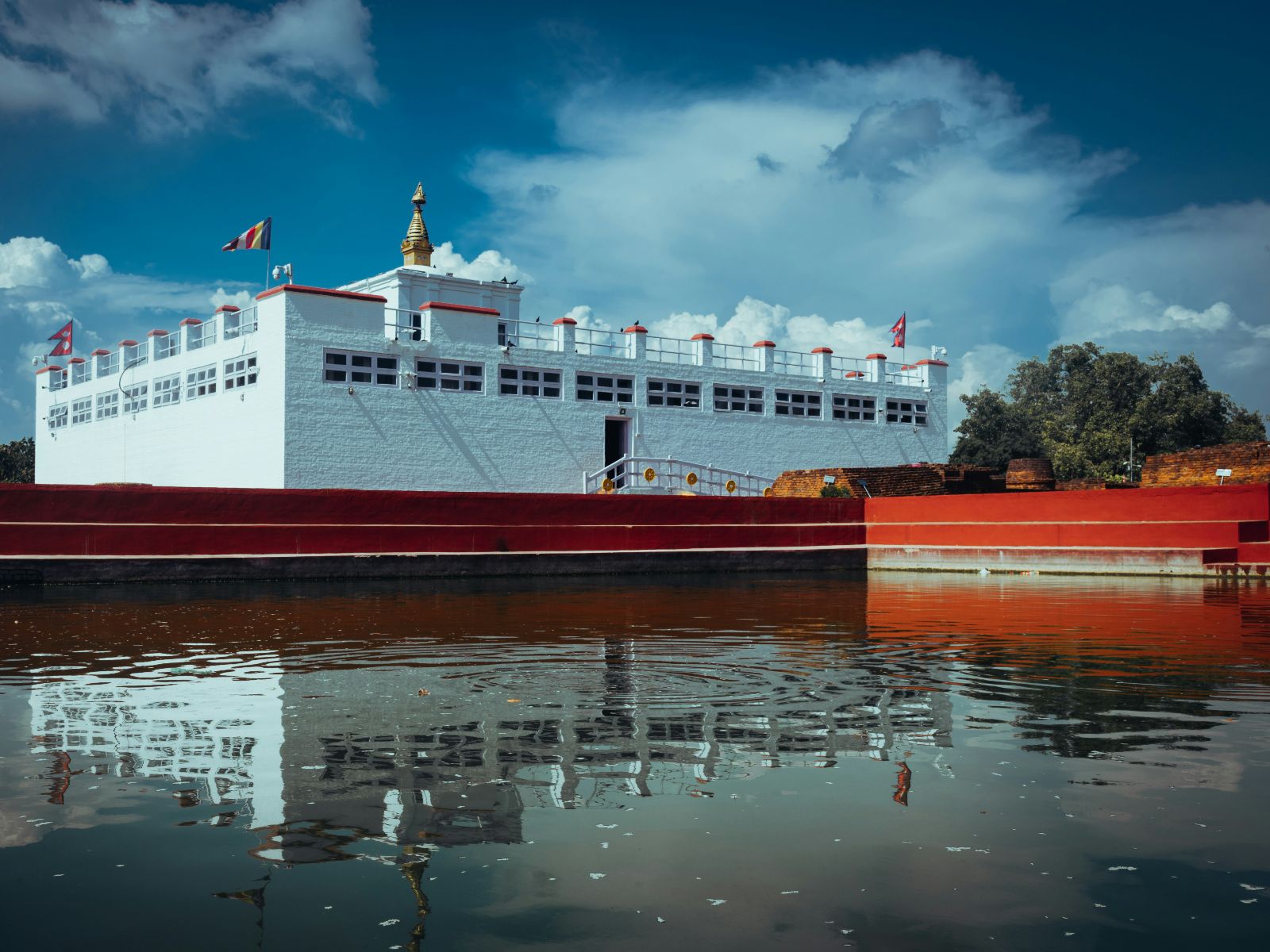 Rondreis Nepal, Lumbini, temple complex