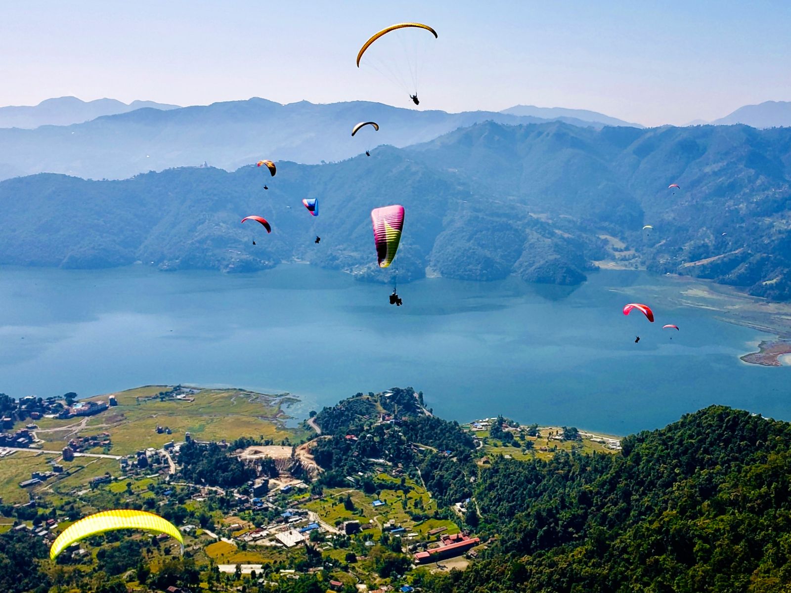 Rondreis Nepal, Pokhara, Phewa Lake