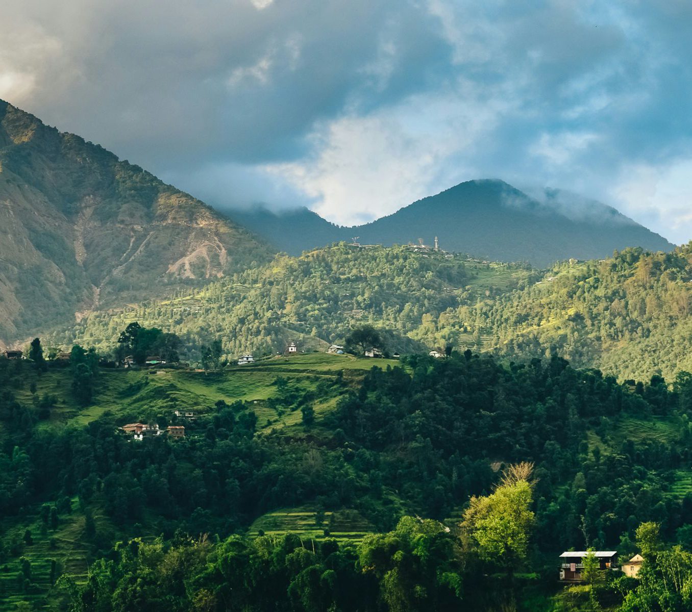 Rondreis Nepal, Tansen, Palpa, groene heuvels