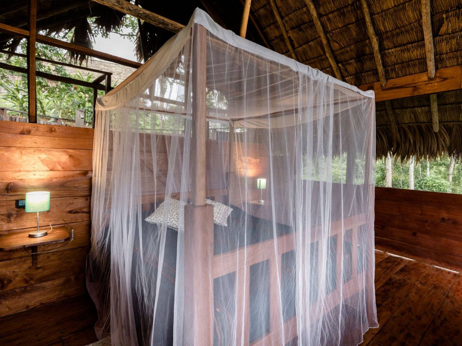 Rondreis Nicaragua, El Castillo, Guacimo Lodge, deluxe cabaña tweepersoonskamer