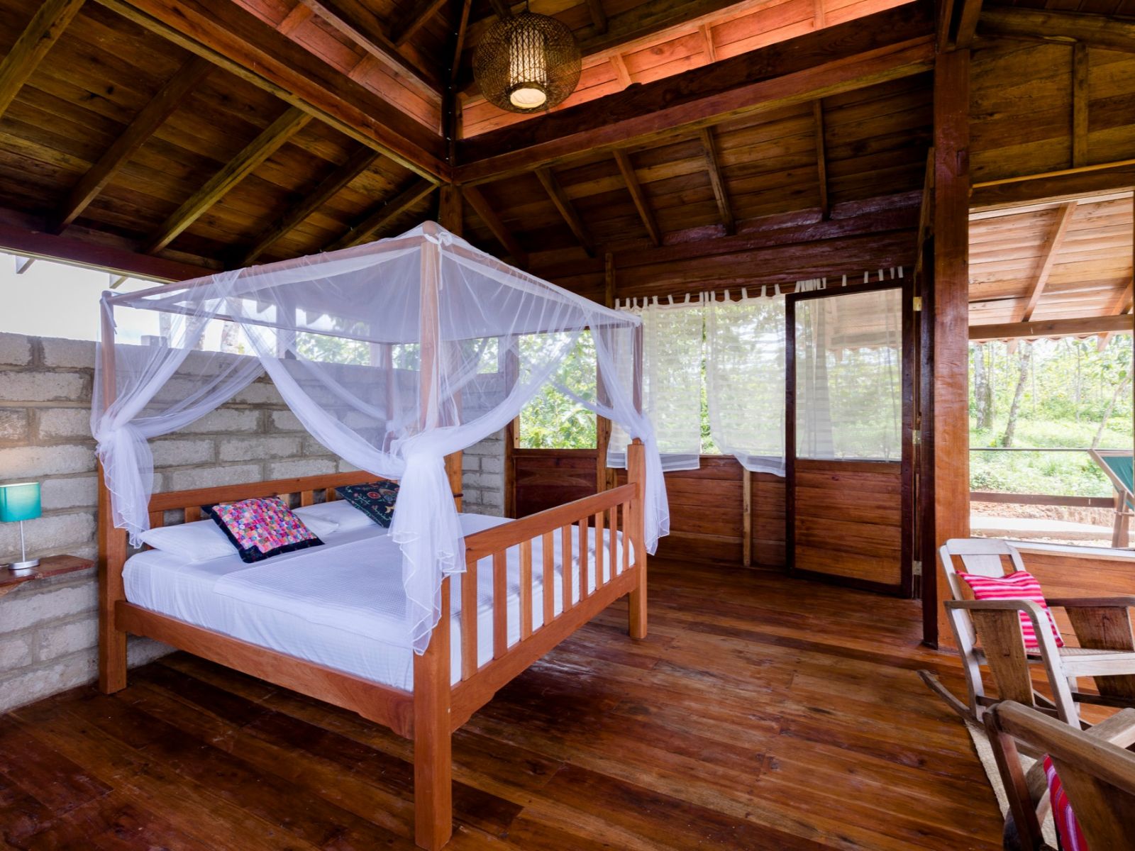 Rondreis Nicaragua, El Castillo, Guacimo Lodge, superior bungalow tweepersoonskamer