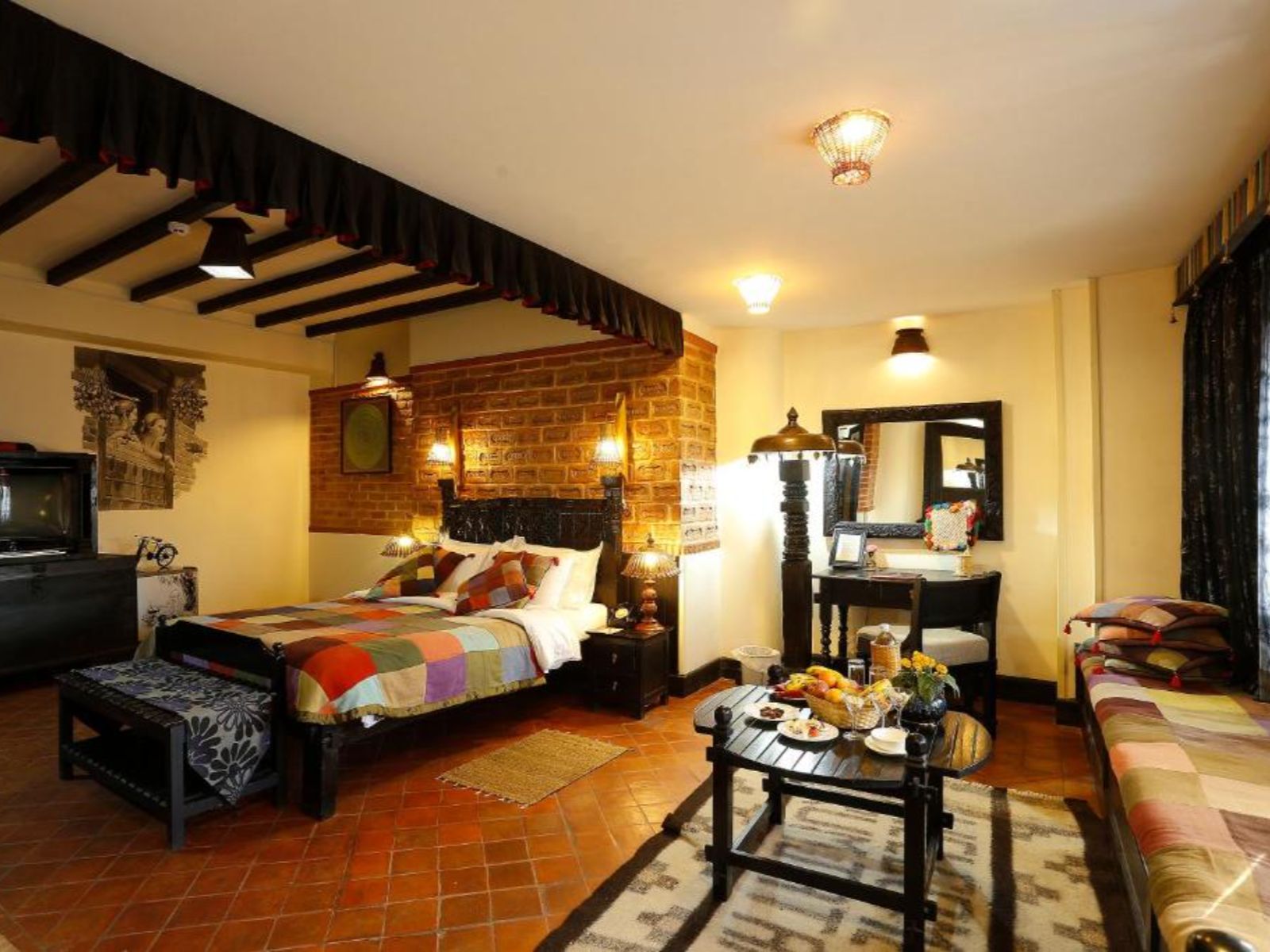 rondreis nepal, bhaktapur, hotel heritage, kamer met zitgedeelte