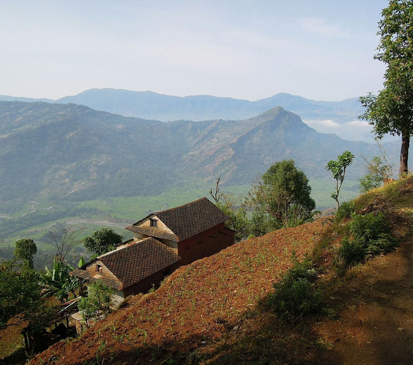 rondreis nepal, nuwakot, uitzicht over de vallei vanuit Nuwakot
