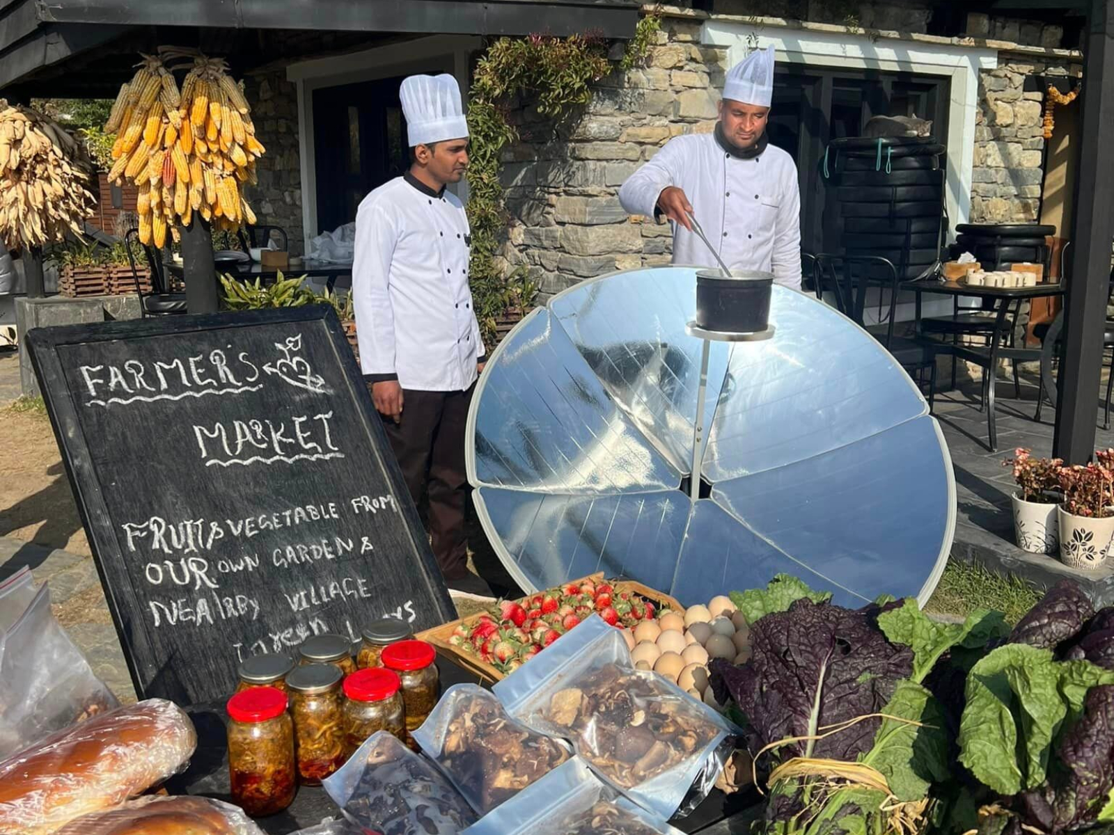 rondreis nepal, shivapuri, prakriti resort, organisch koken
