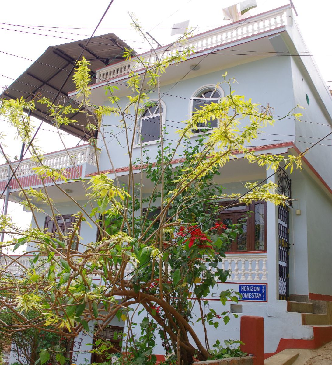 rondreis nepal, tansen, horizon home stay, buitenaanzicht