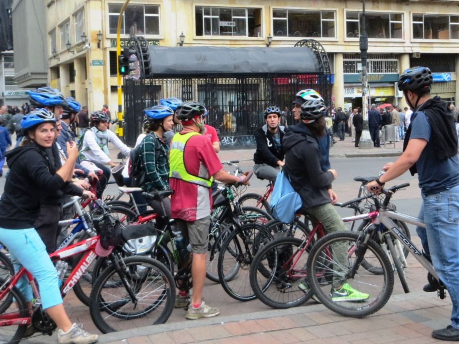 Rondreis Colombia, Bogotá, excursie op de fiets door Bogotá, fietsers